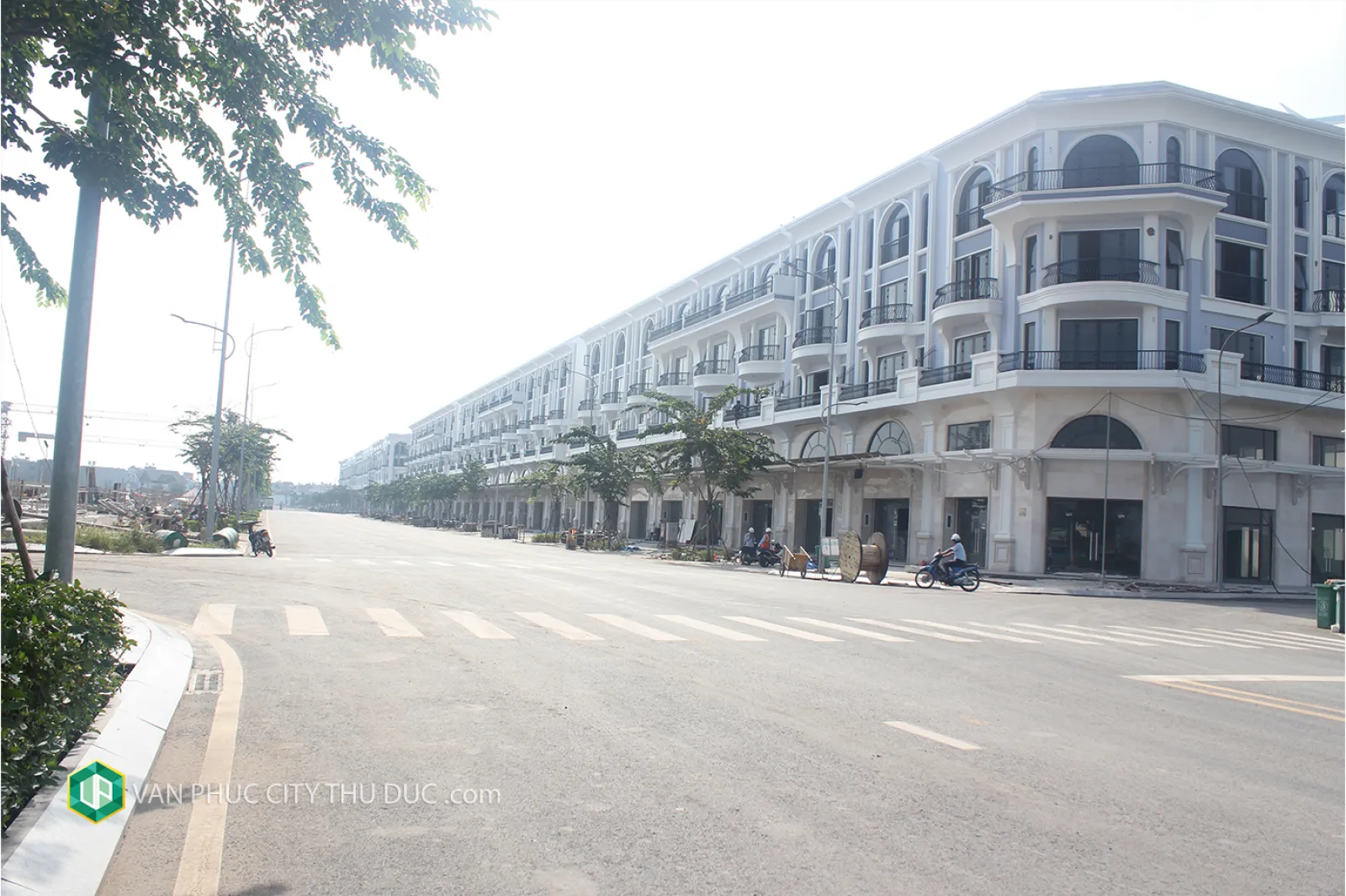 Cho thuê gấp mặt bằng Nguyễn Thị Nhung hướng Bắc 7x21 (147m2) đường 16m