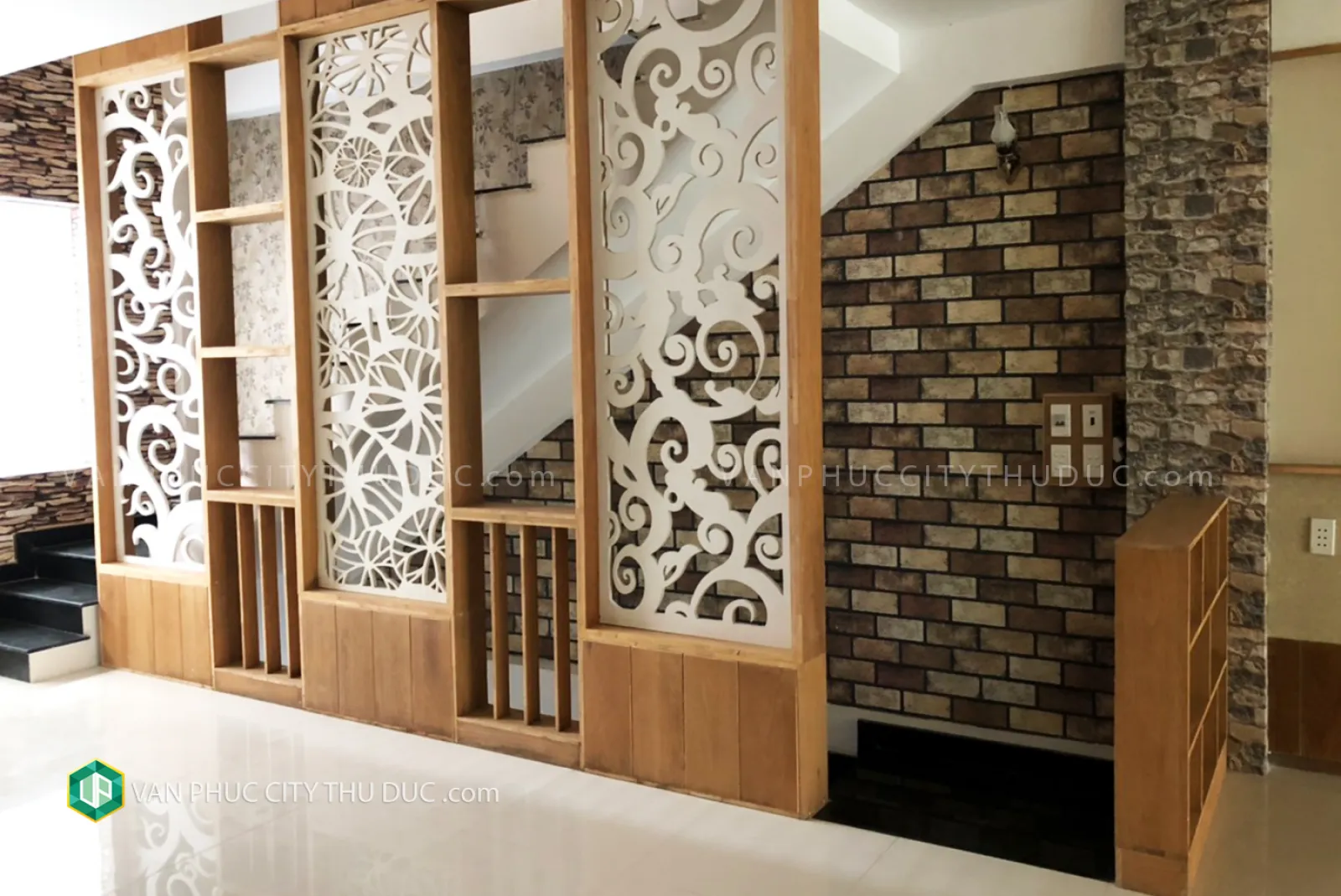 Cho thuê gấp mặt bằng Nguyễn Thị Nhung Trệt + lửng + 4 lầu 7x21m đường rộng 16m hướng Bắc