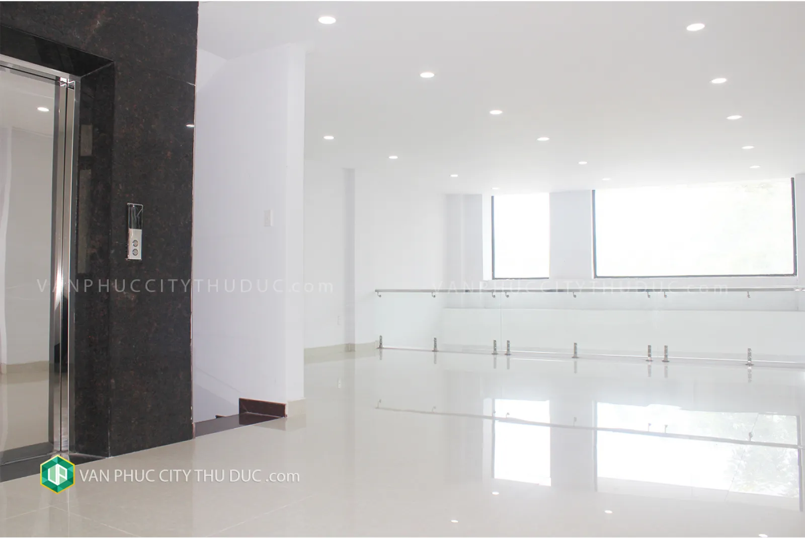 Cho thuê gấp mặt tiền Nguyễn Thị Nhung ngay khu trung tâm thương mại 7x20m hướng Đông Bắc