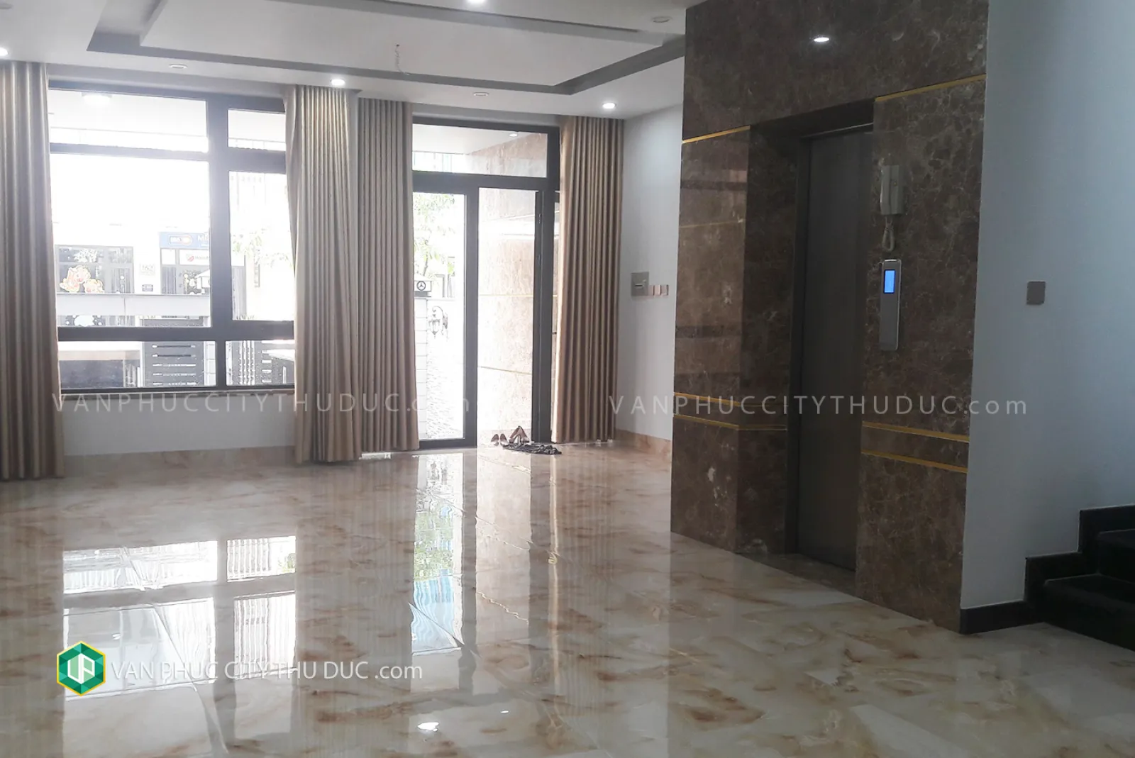 Cho thuê gấp nhà Vạn Phúc hướng Bắc 6x17m đường rộng 13m