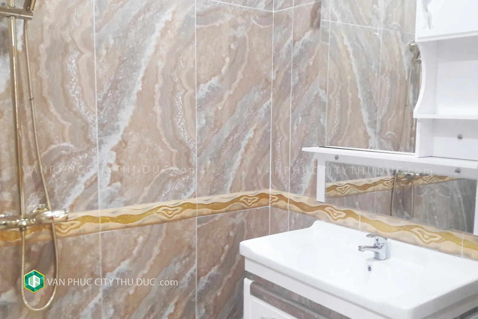 Cho thuê gấp nhà Vạn Phúc hướng Bắc 6x17m đường rộng 13m