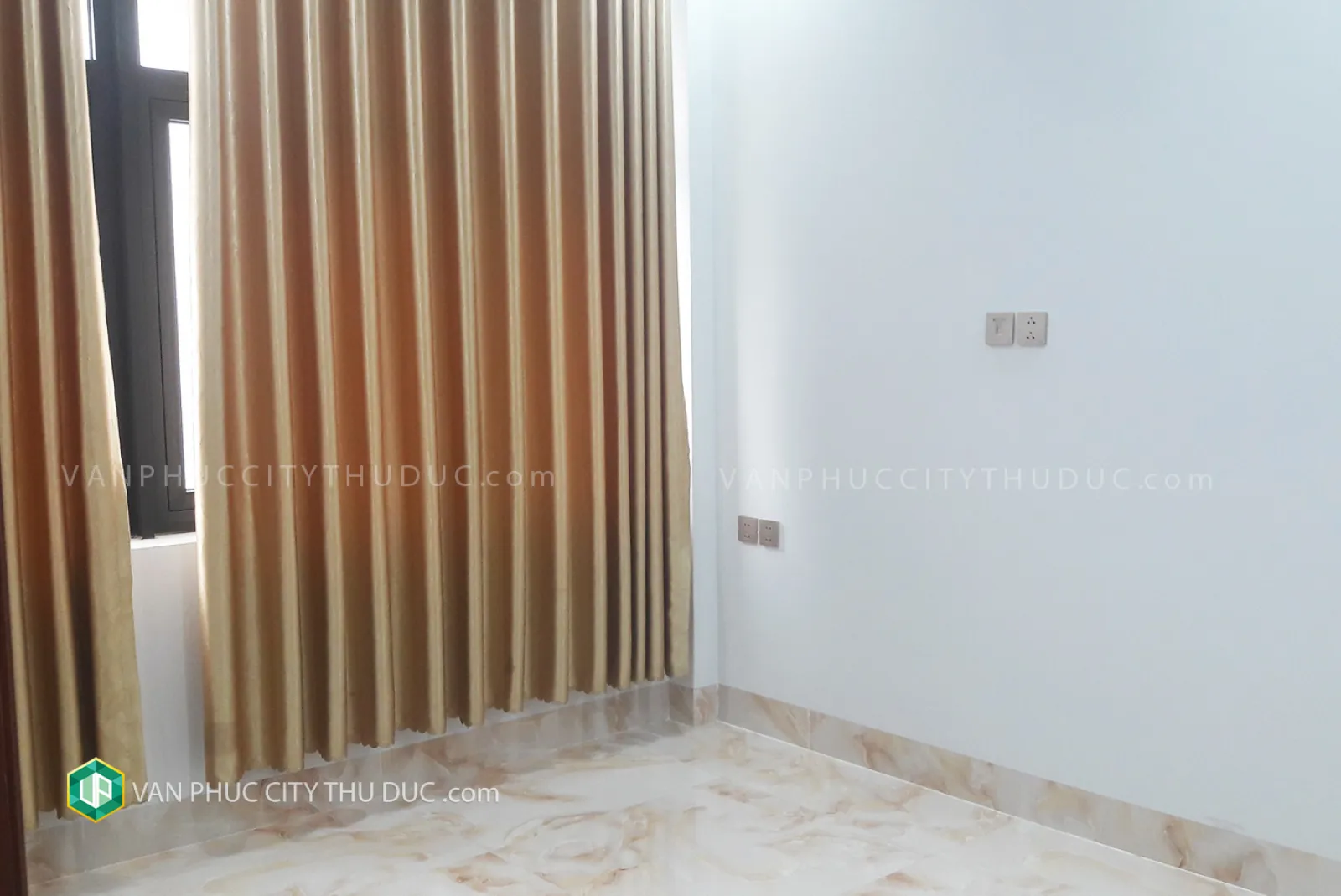 Cho thuê gấp nhà Vạn Phúc hướng Bắc 6x17m đường rộng 13m