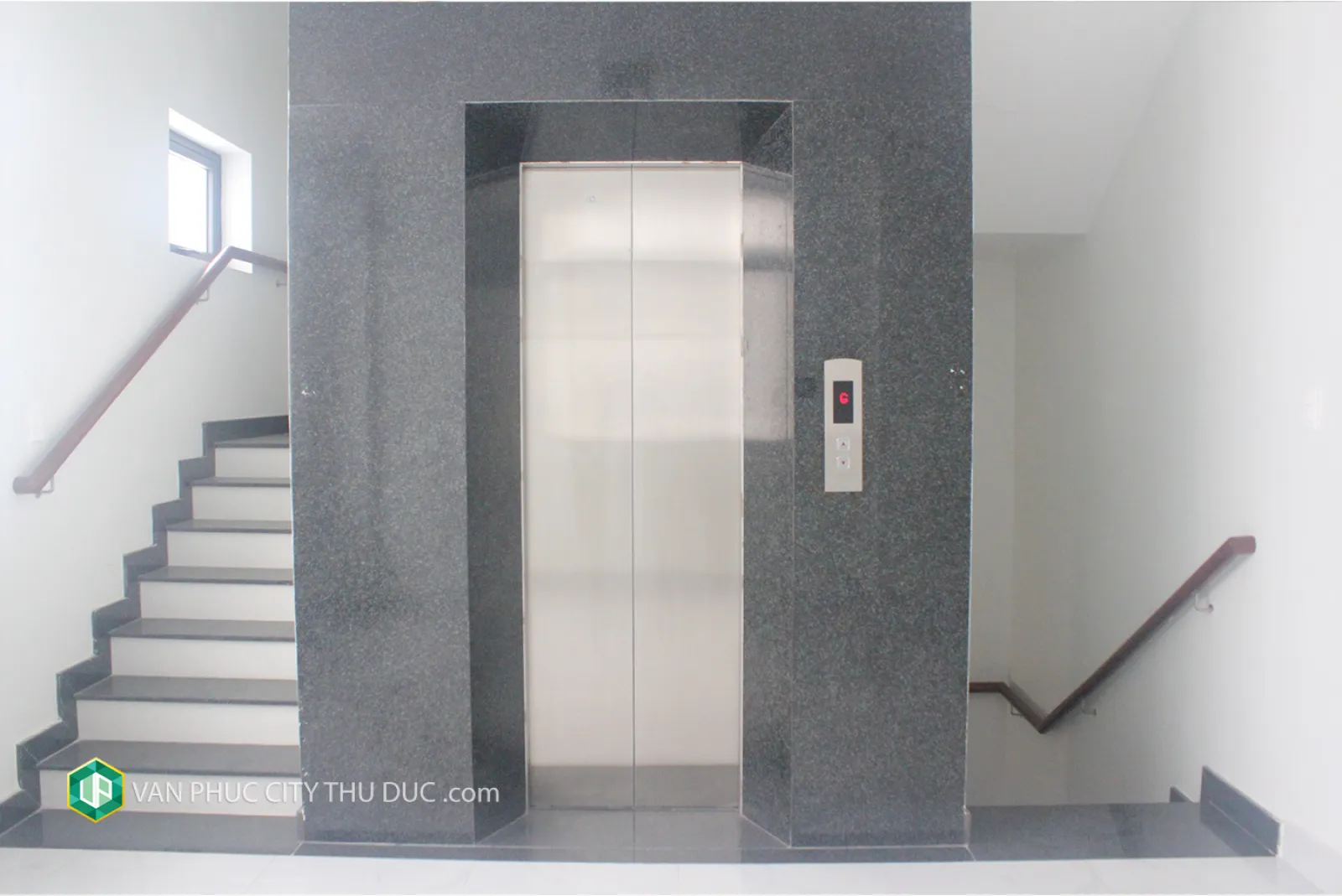 Cho thuê gấp nhà Vạn Phúc Thủ Đức Hầm + trệt + 3 lầu 154m2 (7x22m) đường lớn 13m hướng Tây Nam