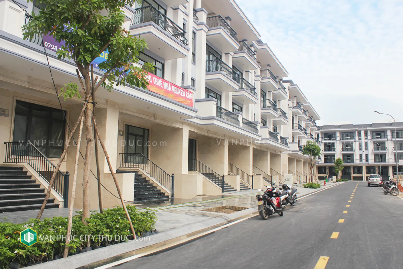 Cho thuê gấp nhà Vạn Phúc Thủ Đức ngay khu công viên 7x22m hướng Tây Nam