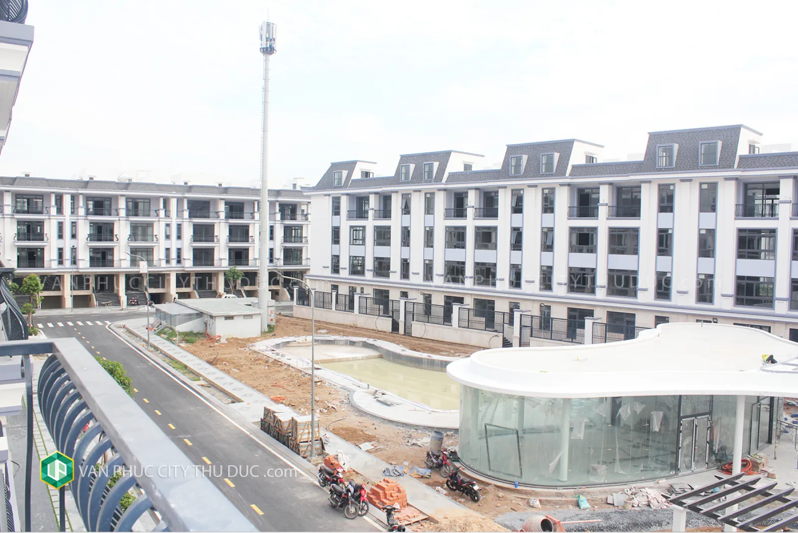 Cho thuê gấp nhà Vạn Phúc Thủ Đức ngay khu công viên 7x22m hướng Tây Nam