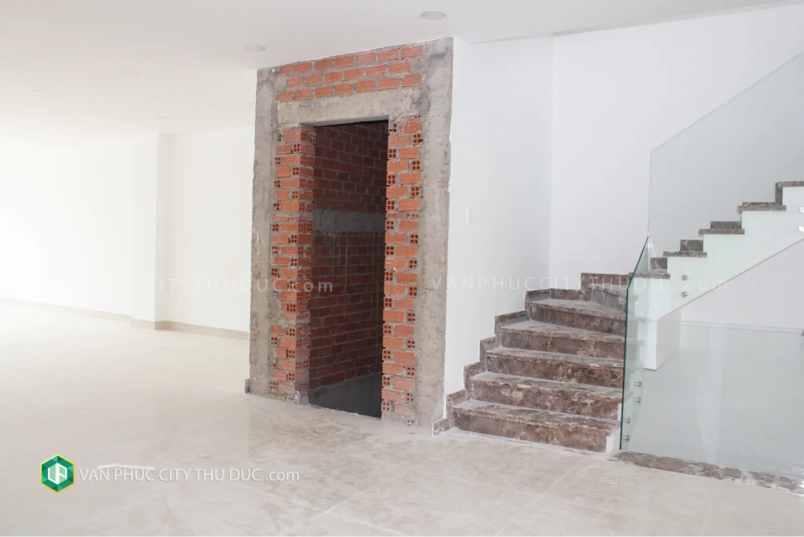 Cho thuê gấp nhà Vạn Phúc Thủ Đức ngay khu công viên 7x22m hướng Tây Nam