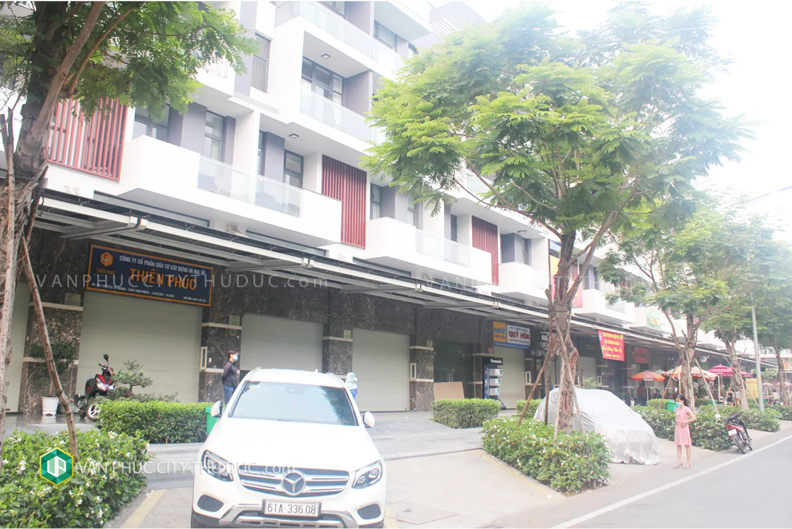 Cho thuê giá rẻ Shophouse Nguyễn Thị Nhung dọc theo trục đường sầm uất hướng Bắc 5x20 (100m2)