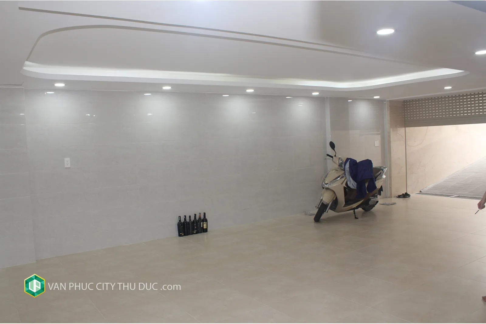 Cho thuê giá rẻ từng tầng làm văn phòng (40 m2m2) đường rộng 13m hướng Nam