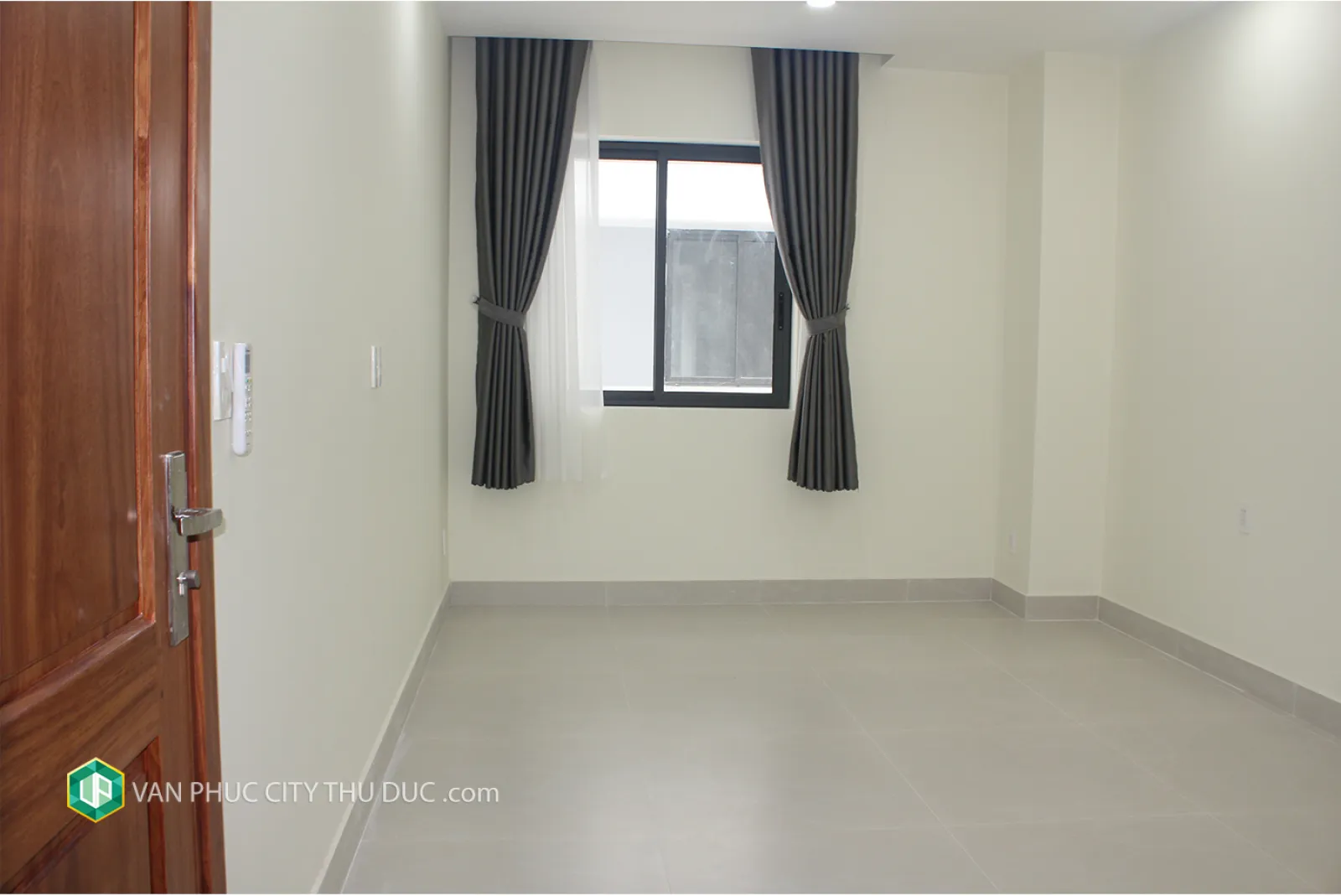 Cho thuê giá rẻ từng tầng làm văn phòng (40 m2m2) đường rộng 13m hướng Nam