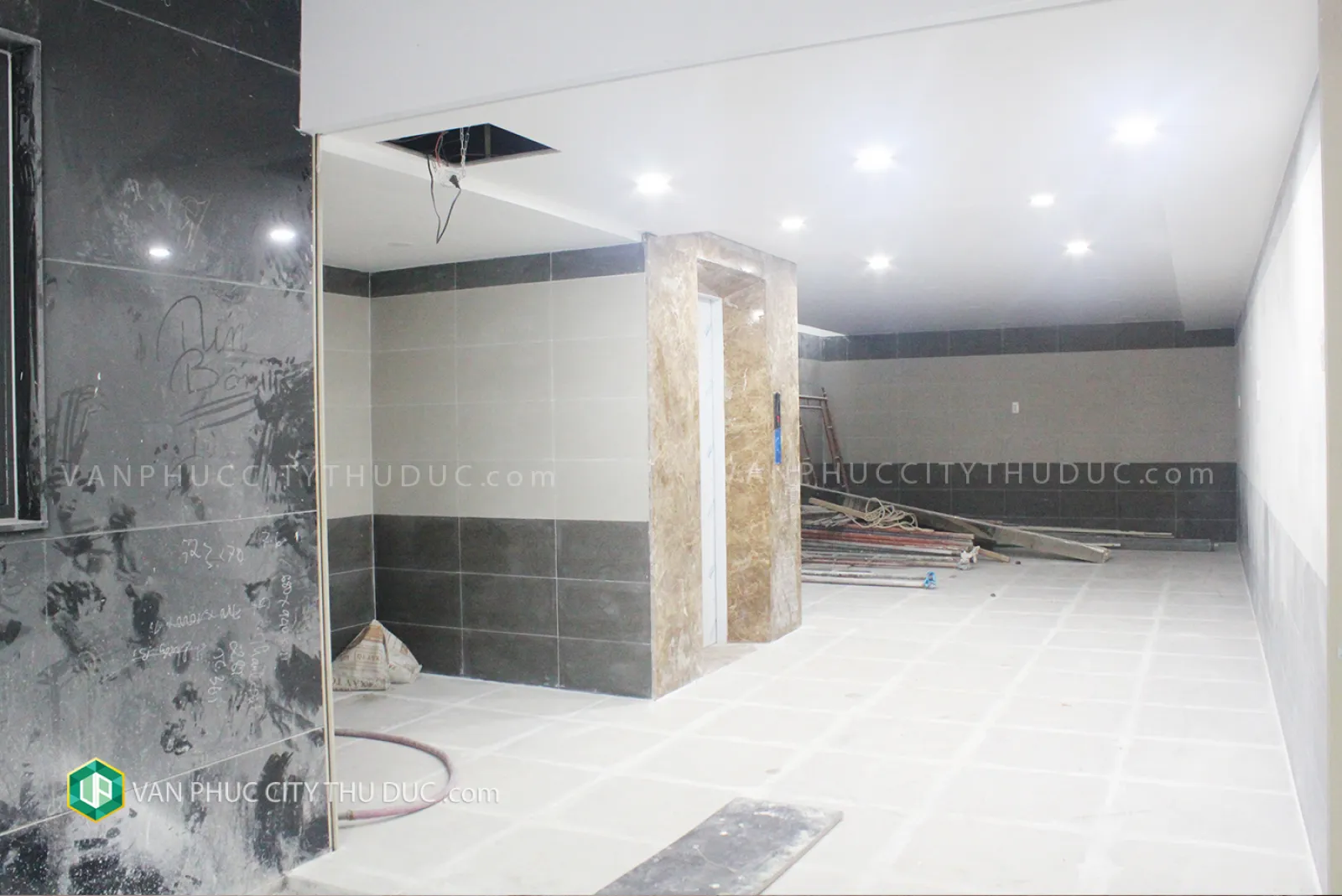 Cho thuê giá rẻ từng tầng làm văn phòng Hầm + 6 lầu (40 m2m2) mặt tiền đường 13m hướng Nam