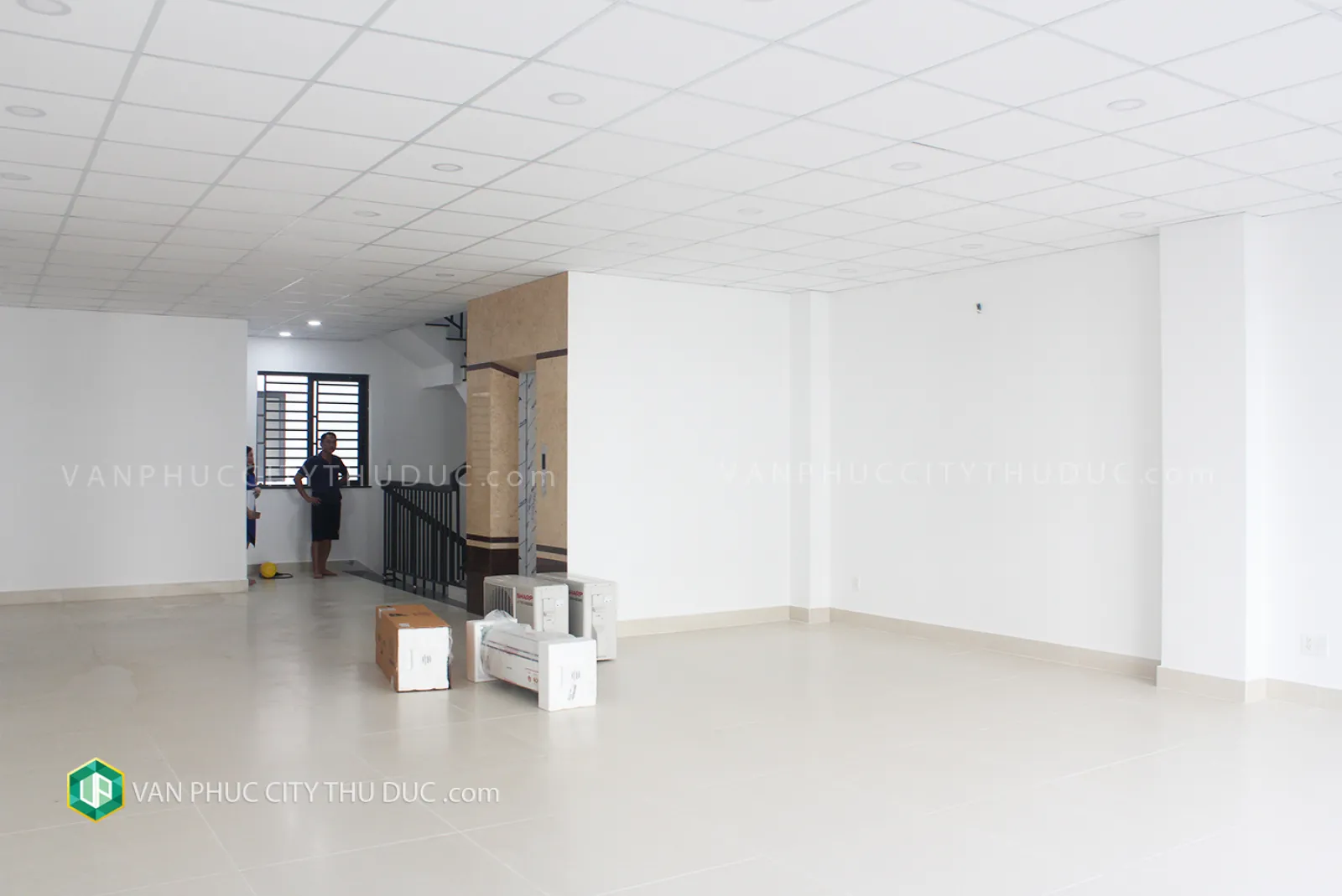 Cho thuê giá rẻ từng tầng làm văn phòng hướng Nam 40 m2m2