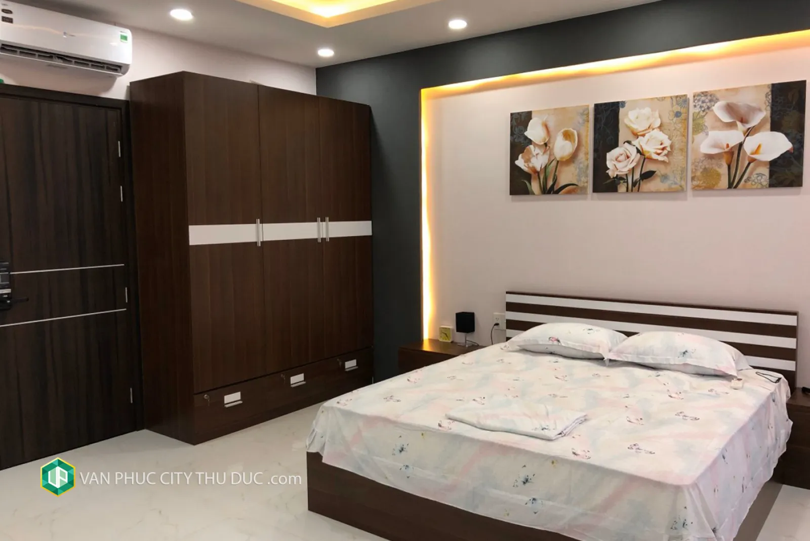 Cho thuê ngay nhà full nội thất 7x22 (154m2) mặt tiền đường 13m hướng Tây