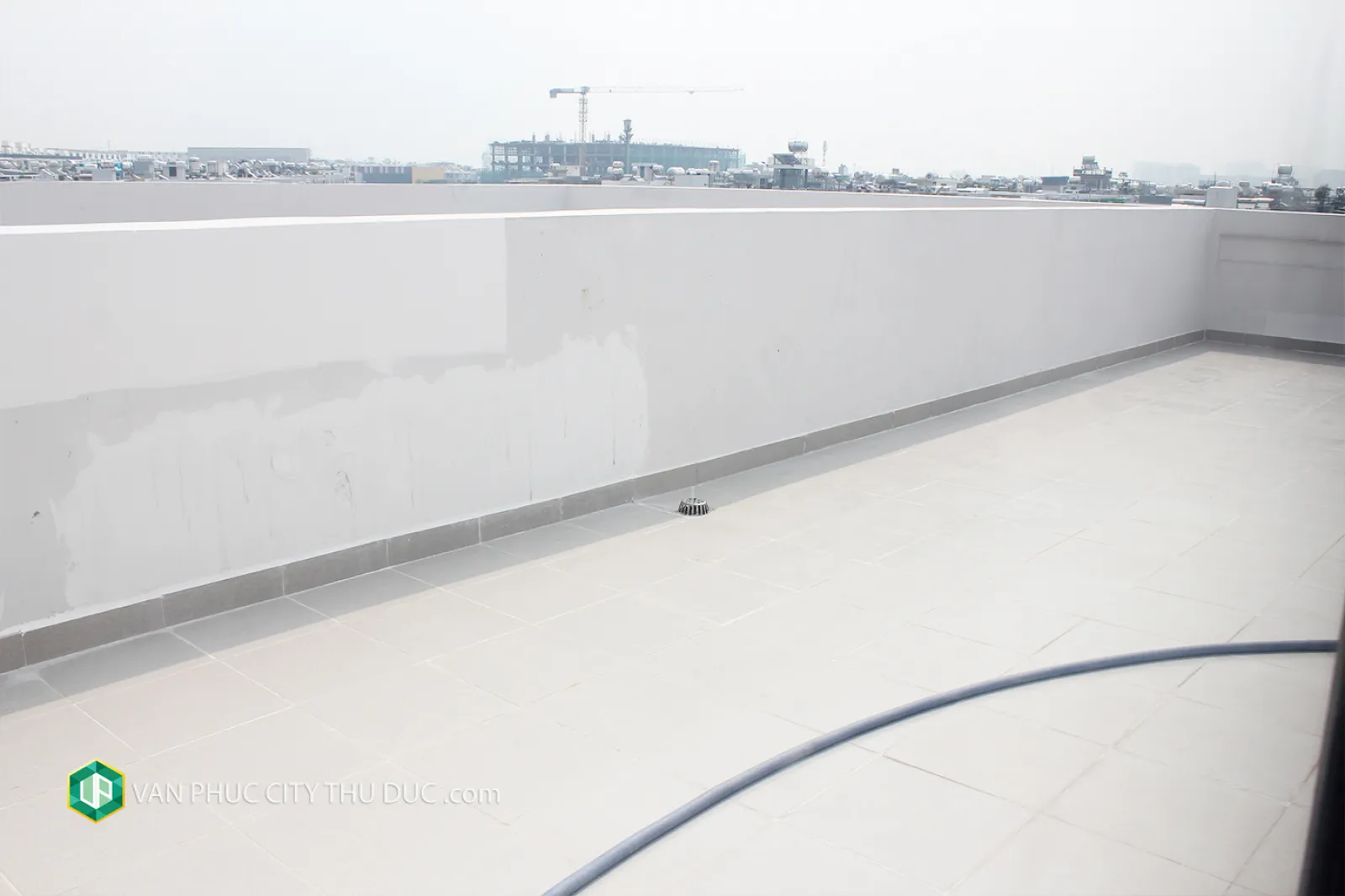 Cho thuê ngay nhà full nội thất 7x22 (154m2) mặt tiền đường 13m hướng Tây