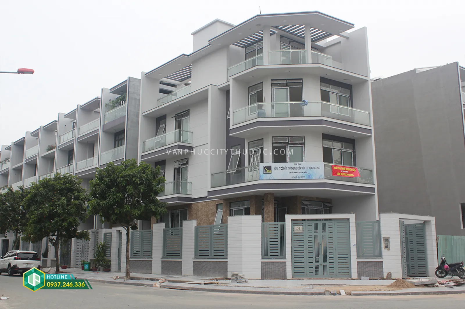 Cho thuê ngay nhà full nội thất Hầm + trệt + 2 lầu + sân thượng 154m2 (7x22m) mặt tiền đường 13m hướng Tây