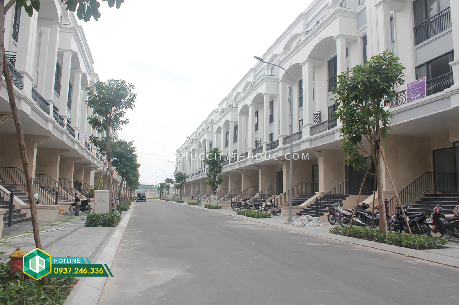 Cho thuê ngay nhà full nội thất Hầm + trệt + 2 lầu + sân thượng 7x22m 154m2 mặt đường 13m hướng Tây