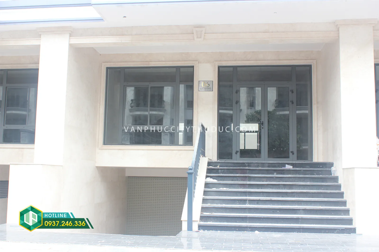 Cho thuê ngay nhà full nội thất Hầm + trệt + 2 lầu + sân thượng 7x22m 154m2 mặt đường 13m hướng Tây