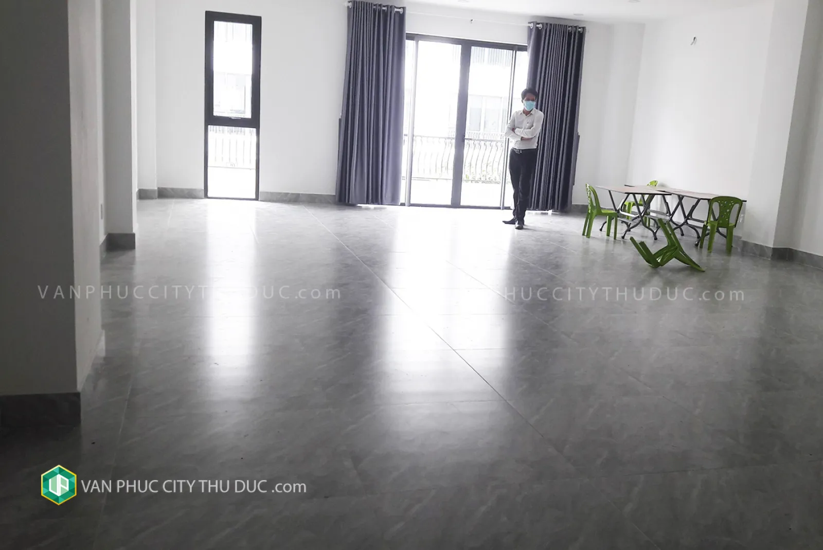 Cho thuê nhà làm văn phòng cạnh trường mẫu giáo Hugo hướng Nam 140m2 (7x20m) 35m