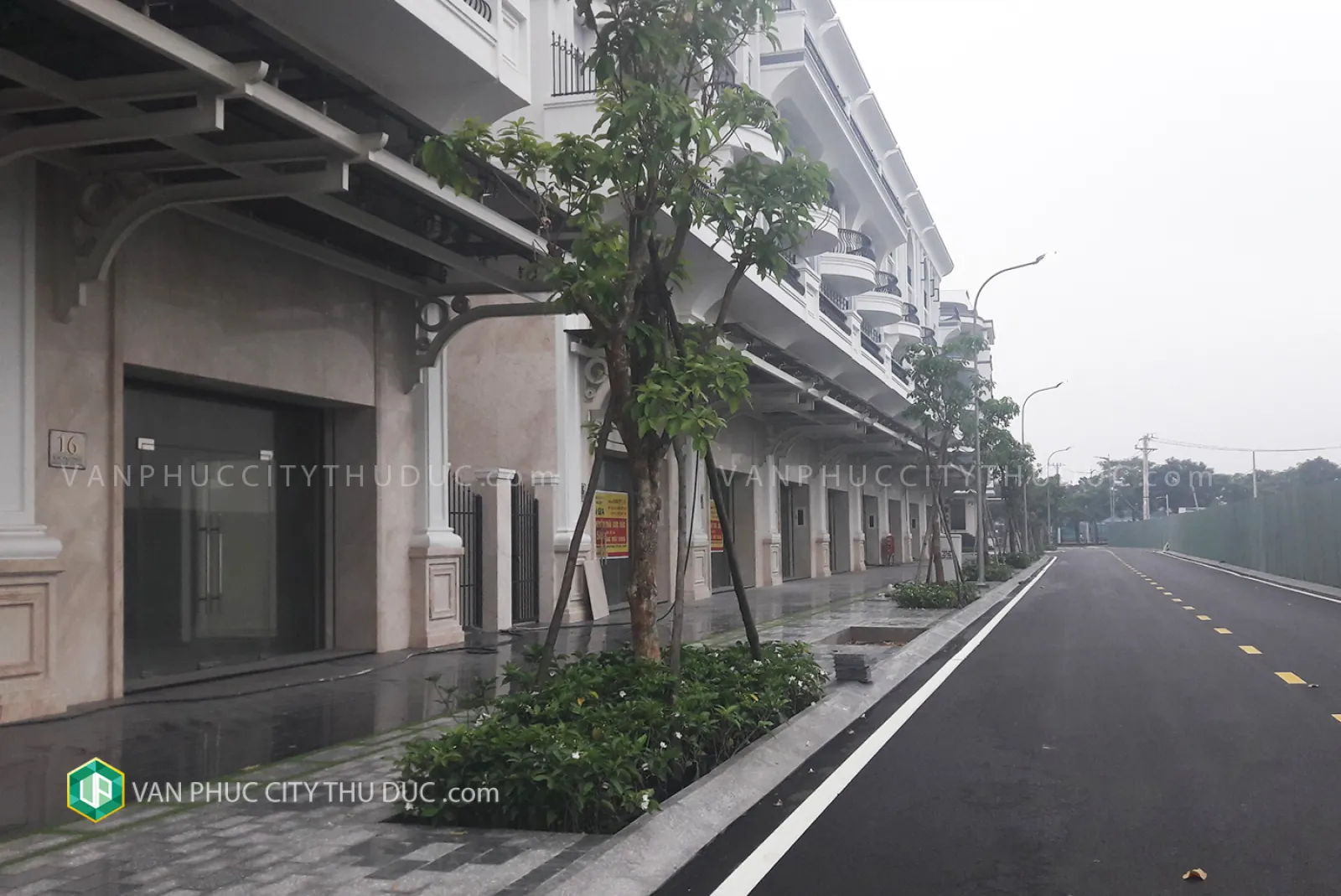 Dư chỗ cho thuê nhà thô Trệt + Lửng + 3 lầu 7x21m 147m2 đường lớn 16m hướng Tây