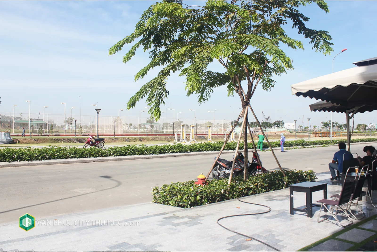 Dư chỗ cho thuê từng sàn riêng biệt hướng Nam 40 m2m2 () 13m