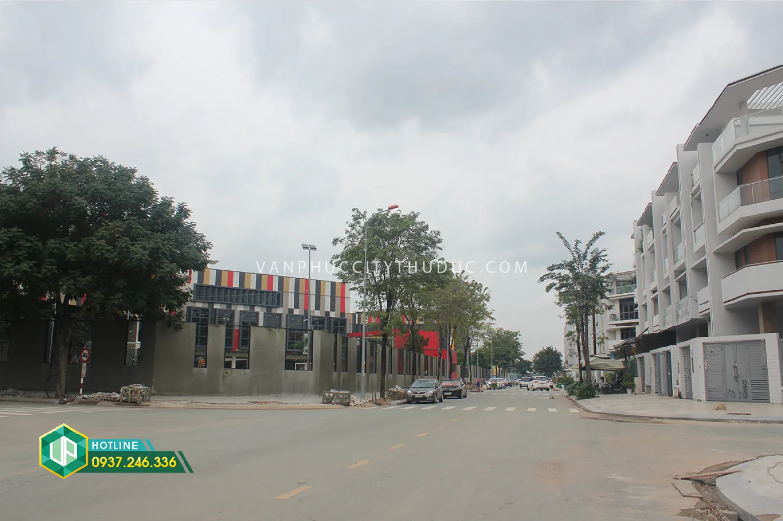 Dư chỗ cho thuê từng sàn riêng biệt hướng Nam 40 m2m2 () 13m