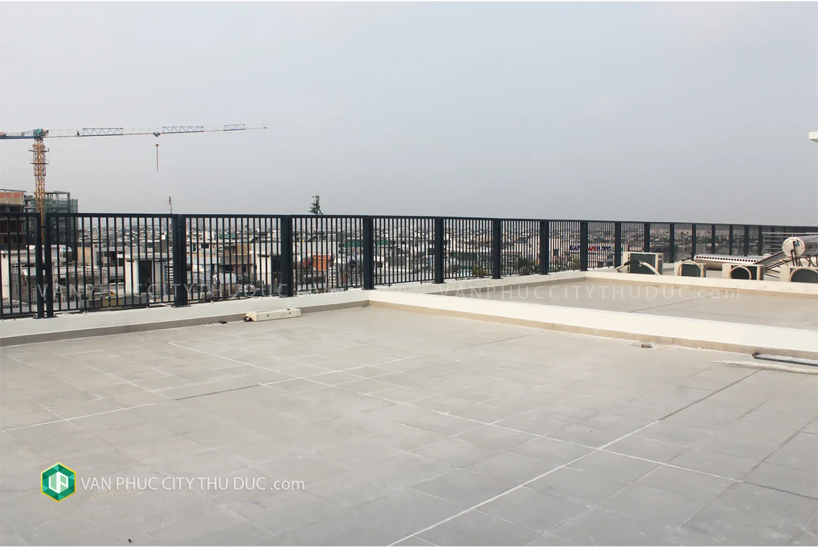 Khách cho thuê nhà phố Vạn Phúc 102m2 (6x17m) mặt đường 13m hướng Bắc