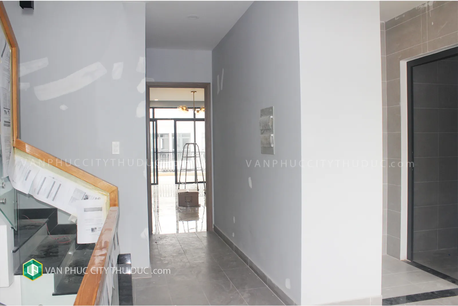 Khách cho thuê nhà phố Vạn Phúc Hầm + 4 lầu 6x17m đường rộng 13m hướng Bắc