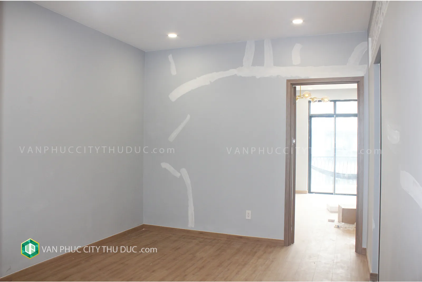 Khách cho thuê nhà phố Vạn Phúc Hầm + 4 lầu 6x17m đường rộng 13m hướng Bắc