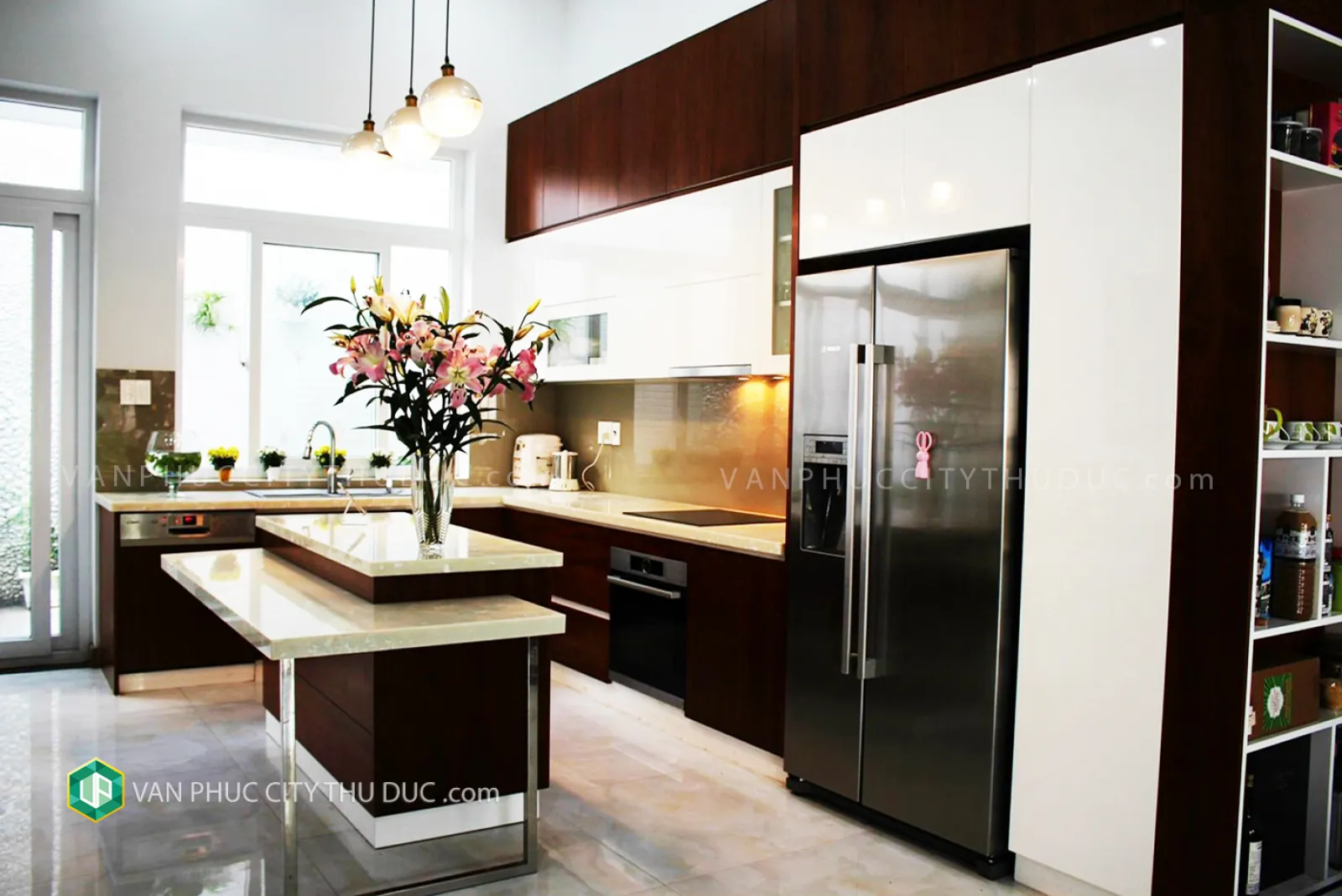 Khách cho thuê nhà phố Vạn Phúc ngay khu hồ bơi hướng Nam 120m2 (6x20m) đường lớn 25m