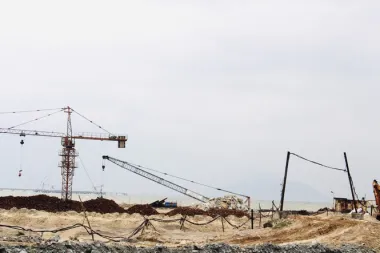 Cầu cảng gần 1.500 tỷ làm mãi không xong tiếp tục xin gia hạn